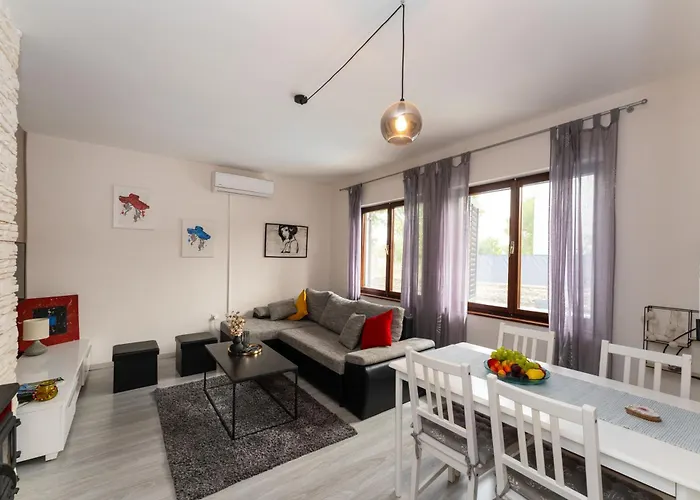 Jadranka Tatil Evi *